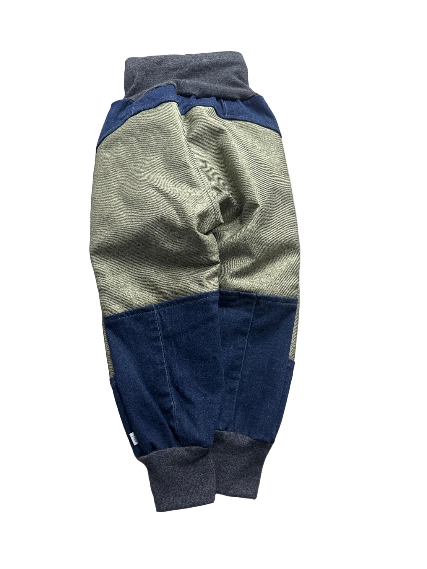 Jeanshose für Kinder *Upcycling mit Besatz Größe 92