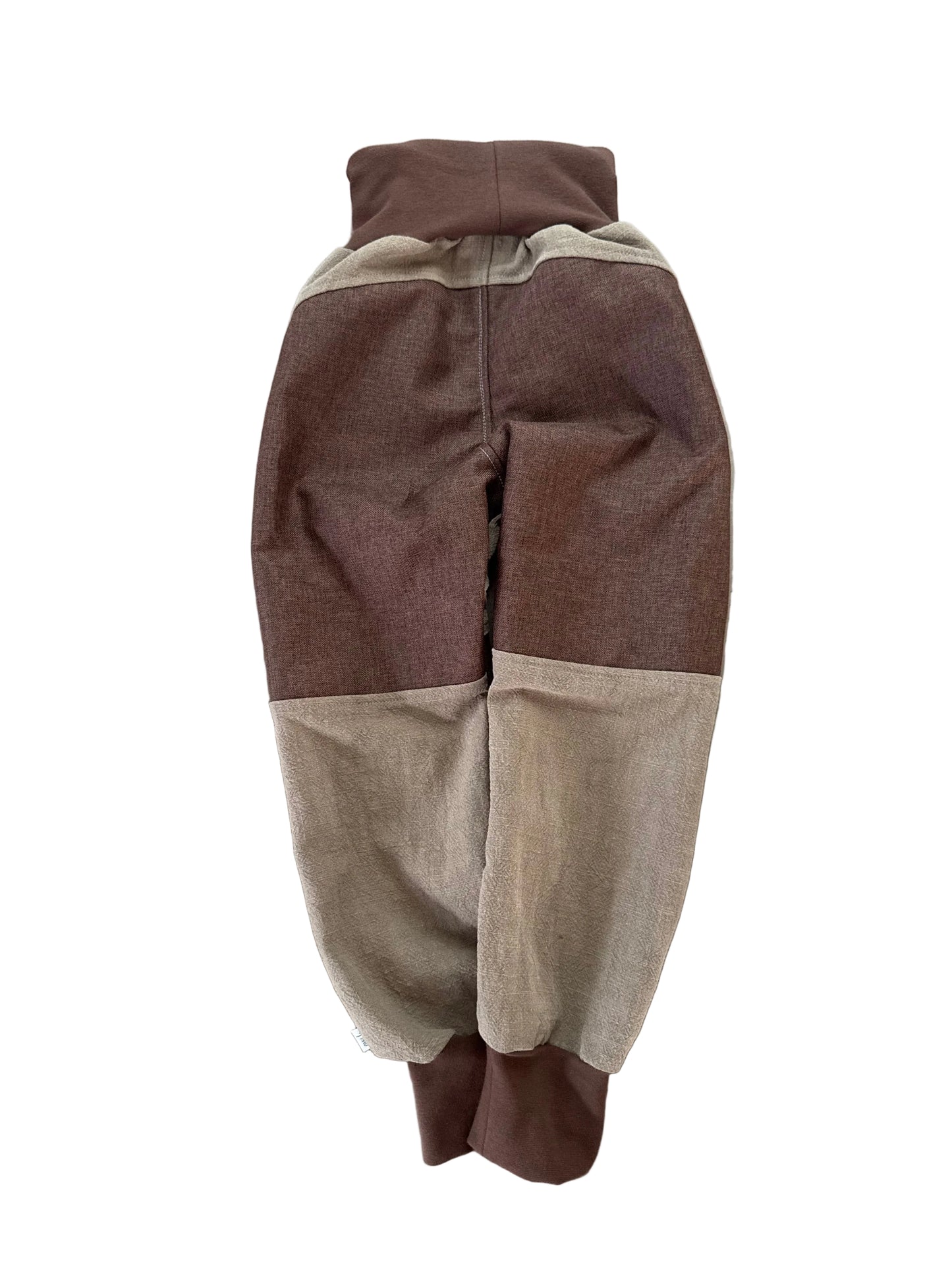 Sofort verfügbare Tobehose aus Leinen | Gr. 110 Kleckerburg