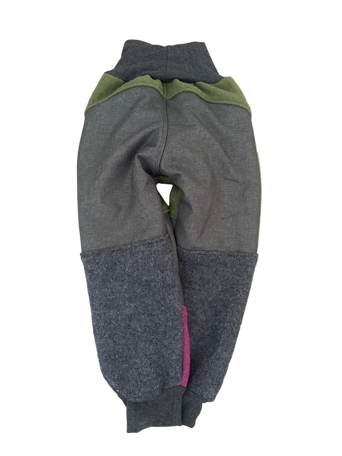 Sofort verfügbare Tobehose aus Wollwalk Gr. 110