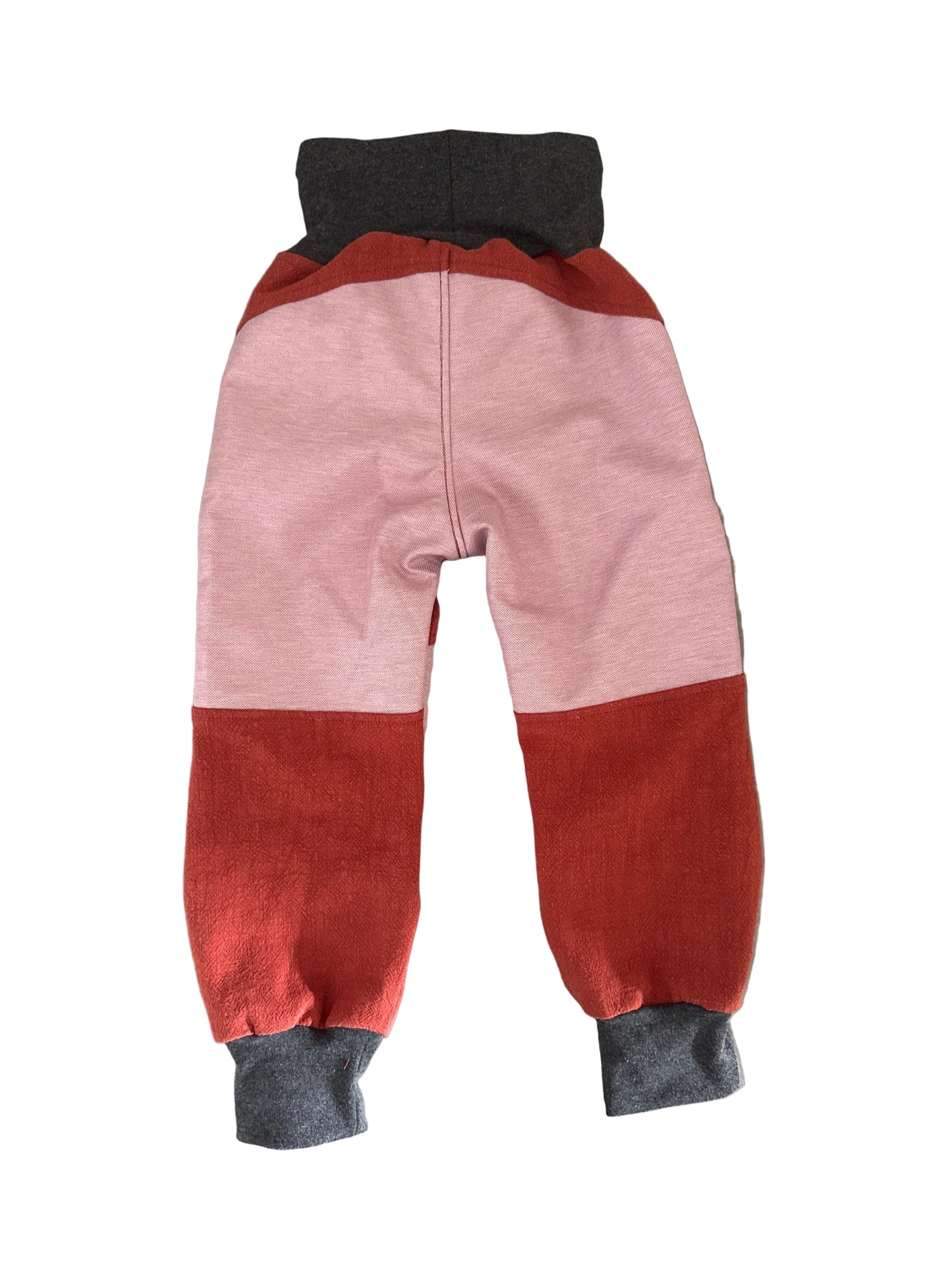 Sofort verfügbare Tobehose aus Leinen | Gr. 98