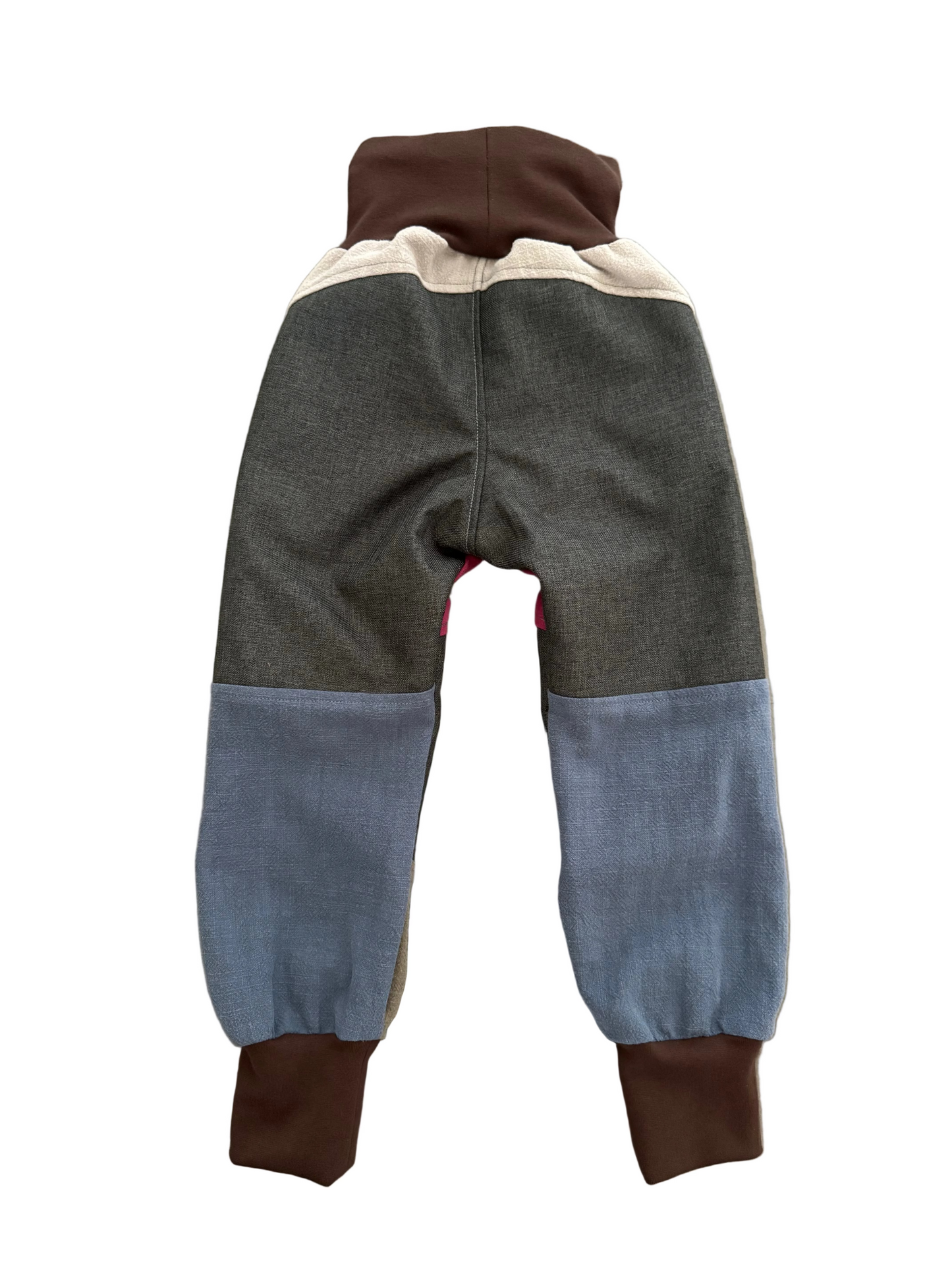 Sofort verfügbare Tobehose aus Leinen | Gr. 104