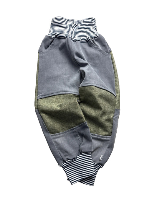 Jeanshose für Kinder *Upcycling mit Besatz Größe 98