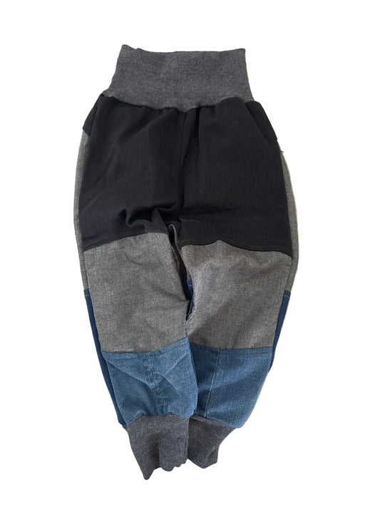 Jeanshose für Kinder *Upcycling mit Besatz Größe 92