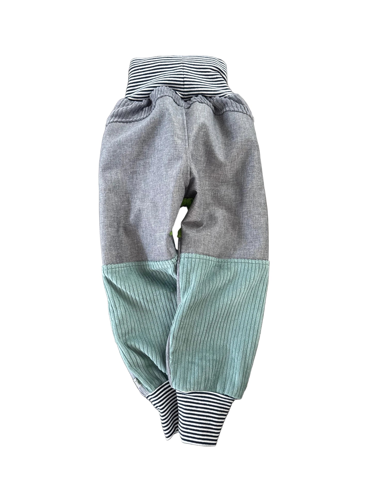 Sofort verfügbare Tobehose aus Cord | Gr. 98 Lime Grau Minze