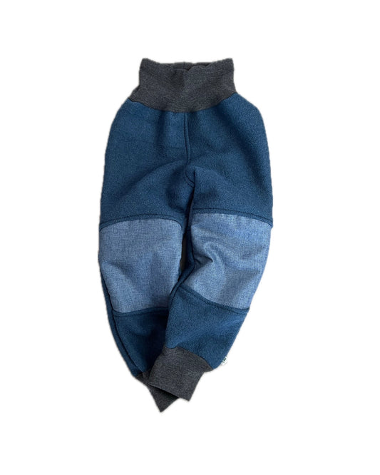 Wollwalkhose für Kinder – Tobehose mit Besatz * Blau