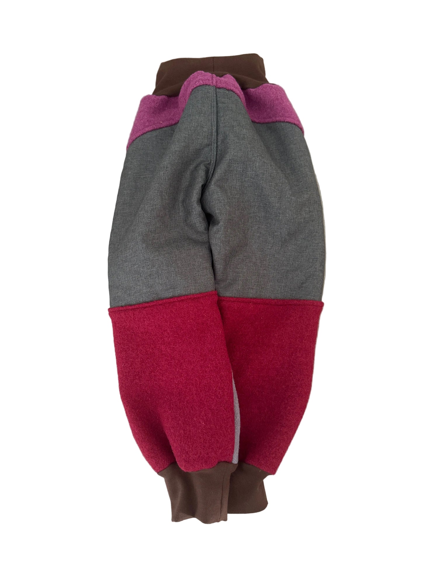 Sofort verfügbare Tobehose aus Wollwalk Gr. 110