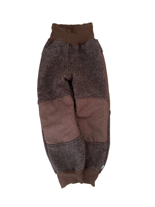Sofort verfügbare Tobehose aus Wollwalk Gr. 110