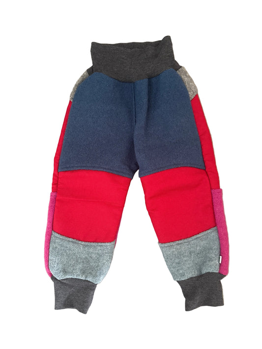 Sofort verfügbare Tobehose aus Wollwalk Gr. 92