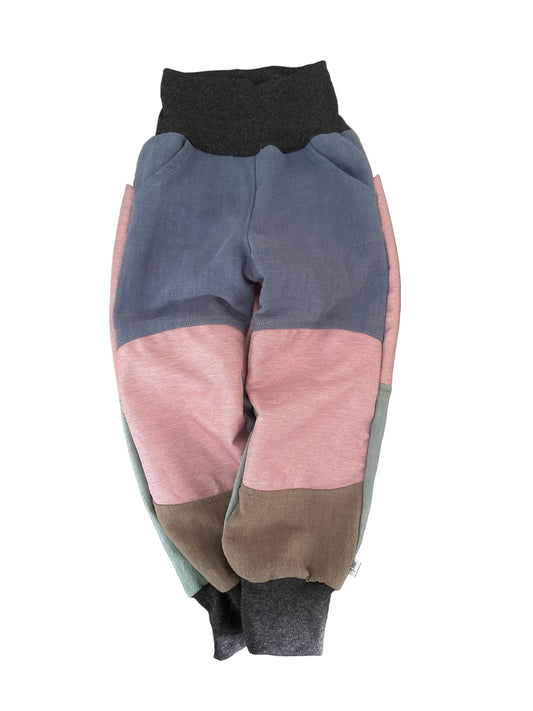 Sofort verfügbare Tobehose aus Leinen | Gr. 98