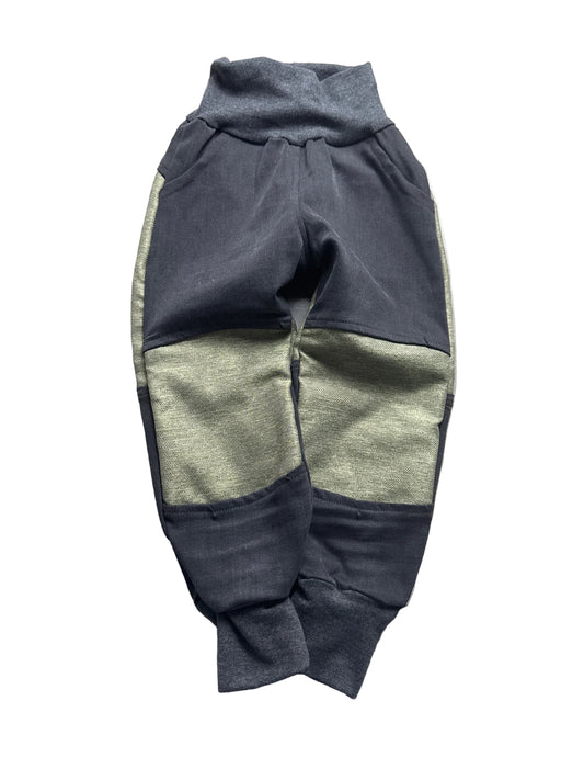 Jeanshose für Kinder *Upcycling mit Besatz Größe 98